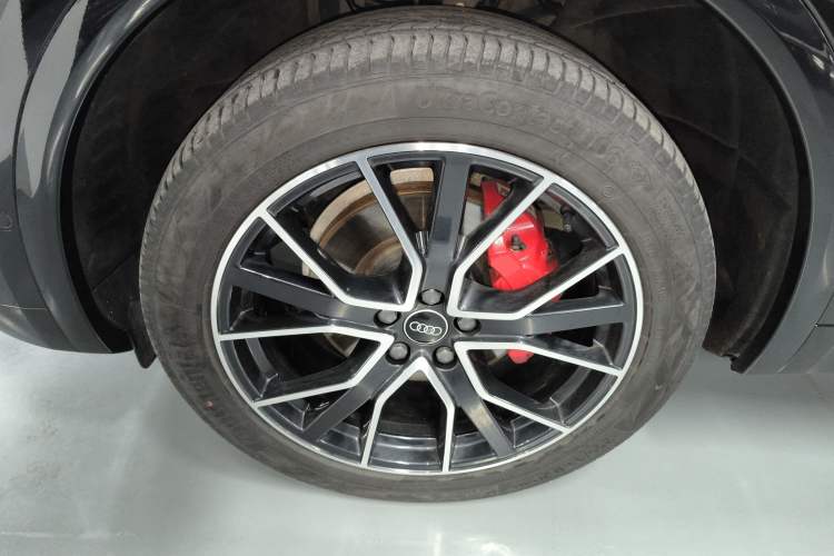 Used Audi Q5L 2024 45 TFSI Luxury Dynamic Model Left Front Wheel Hub