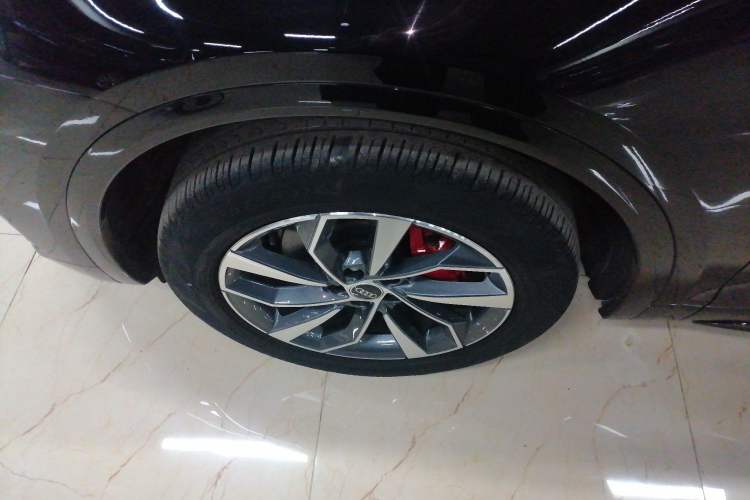 Used Audi Q5L 2024 40 TFSI Luxury Dynamic Edition Left Front Wheel Hub