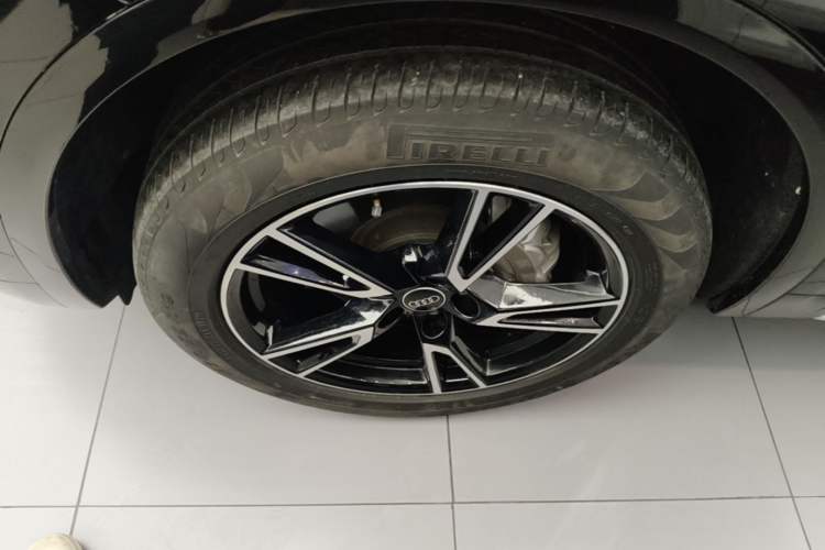 Used Audi Q5L 2024 40 TFSI Fashion Dynamic Model Left Front Wheel Hub