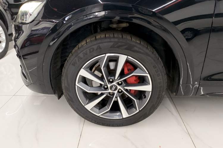 Used Audi Q5L 2024 40 TFSI Luxury Dynamic Edition Left Front Wheel Hub