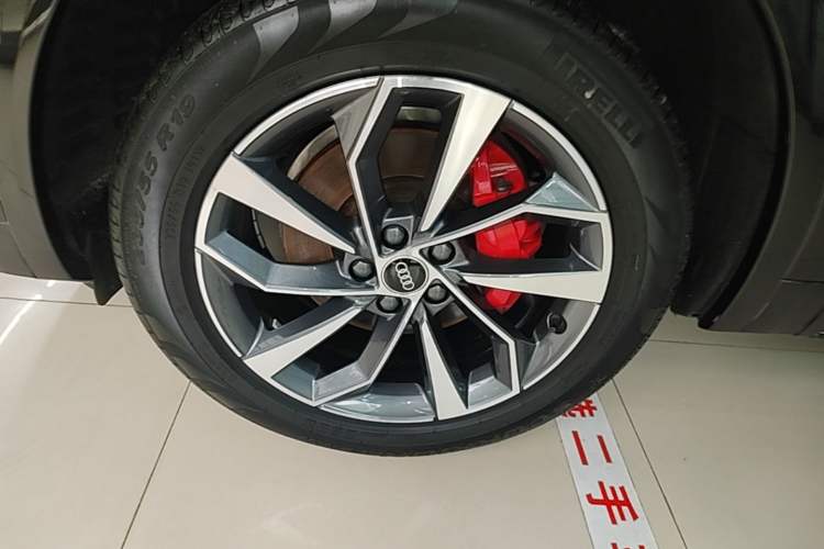 Used Audi Q5L 2024 40 TFSI Luxury Dynamic Edition Left Front Wheel Hub