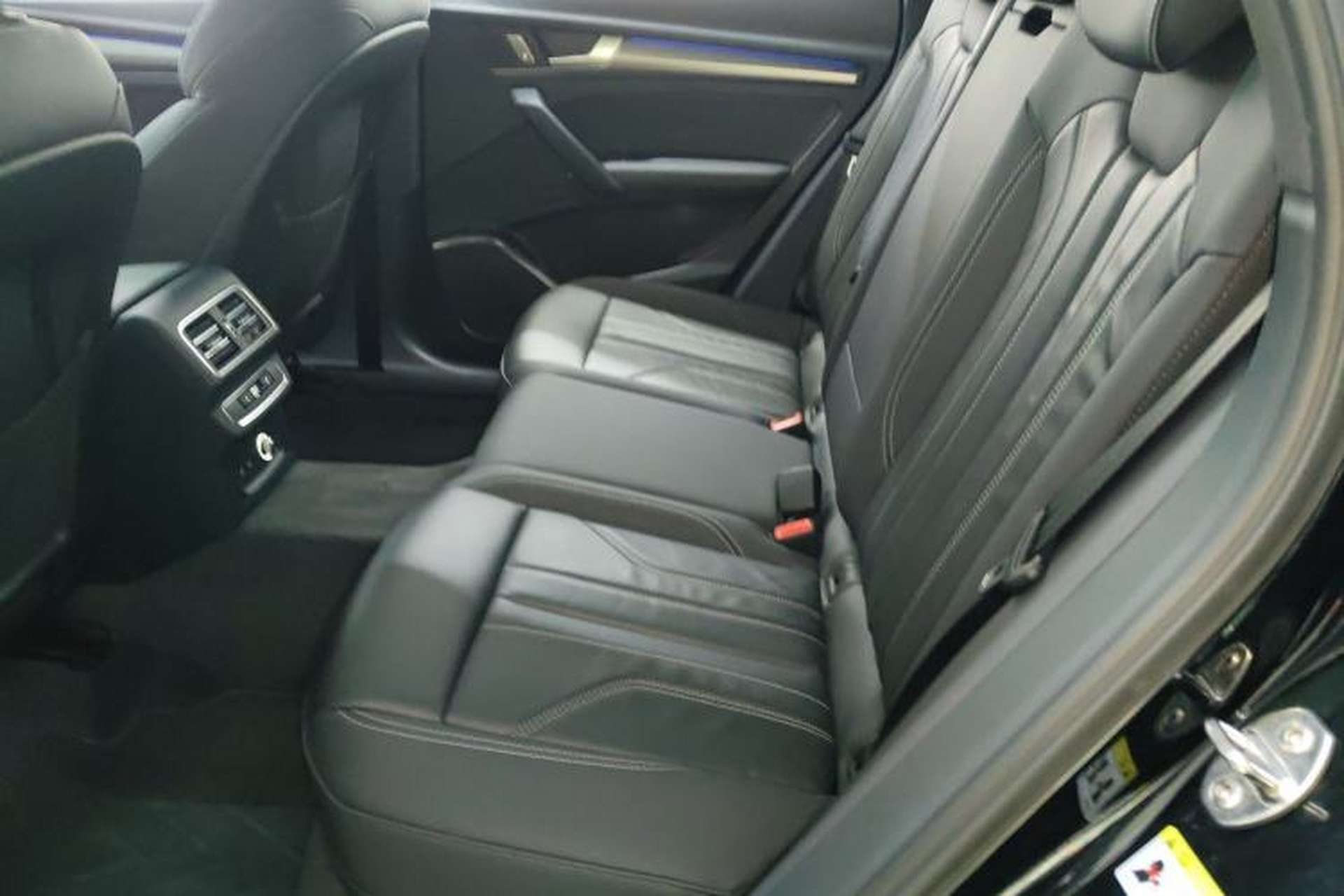 Used Audi Q5L 2024 40 TFSI Luxury Dynamic Edition Left Rear Seat