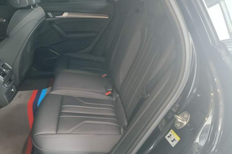 Used Audi Q5L 2024 45 TFSI Luxury Dynamic Model Left Rear Seat