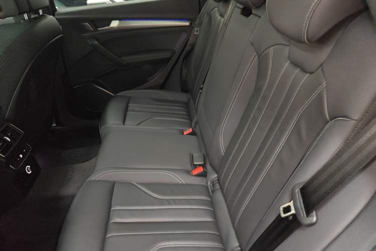 Used Audi Q5L 2024 40 TFSI Luxury Dynamic Edition Left Rear Seat