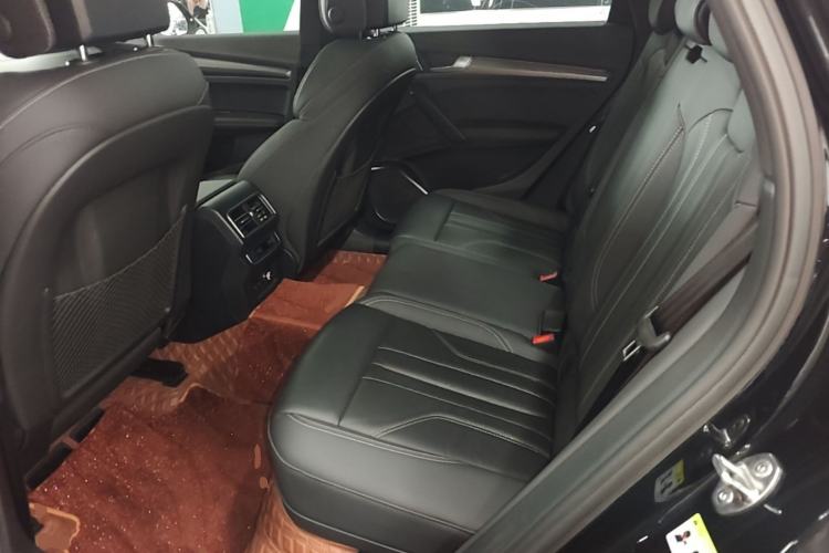 Used Audi Q5L 2024 40 TFSI Luxury Dynamic Edition Left Rear Seat