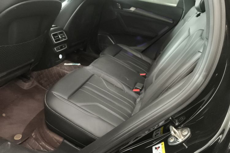 Used Audi Q5L 2024 45 TFSI Luxury Dynamic Model Left Rear Seat