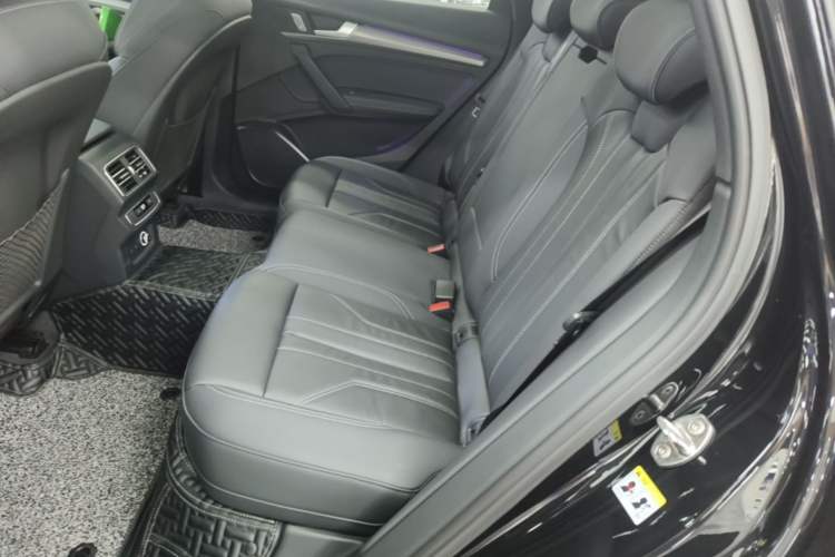 Used Audi Q5L 2024 40 TFSI Luxury Dynamic Edition Left Rear Seat