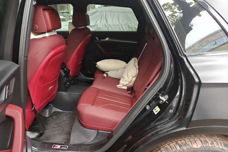 Used Audi Q5L 2024 40 TFSI Luxury Dynamic Edition Left Rear Seat