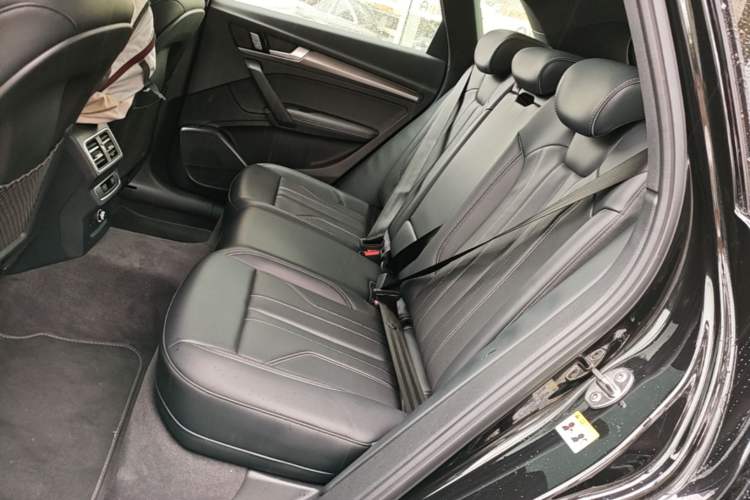Used Audi Q5L 2024 40 TFSI Luxury Dynamic Edition Left Rear Seat