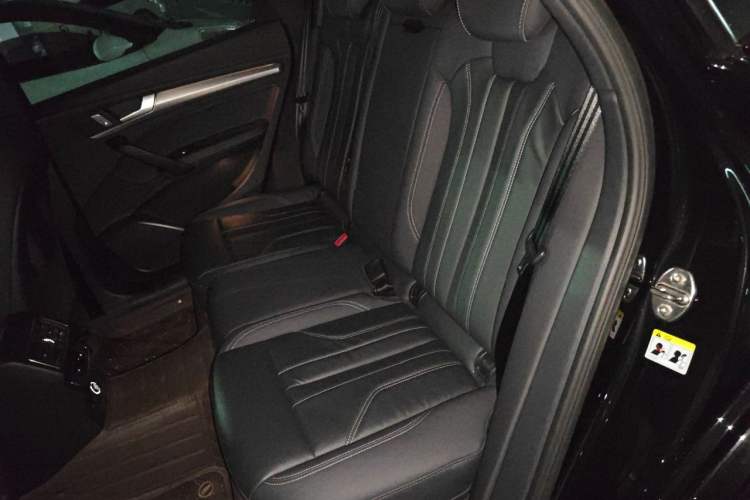 Used Audi Q5L 2024 40 TFSI Luxury Dynamic Edition Left Rear Seat