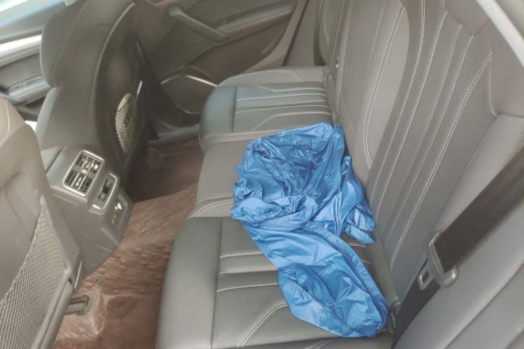 Used Audi Q5L 2024 40 TFSI Fashion Dynamic Model Left Rear Seat