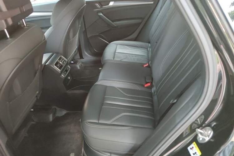 Used Audi Q5L 2024 40 TFSI Luxury Dynamic Edition Left Rear Seat