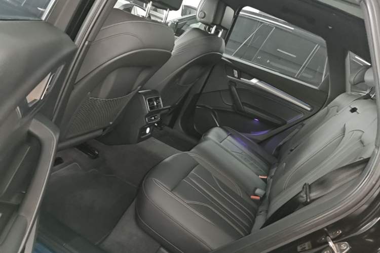 Used Audi Q5L 2024 40 TFSI Luxury Dynamic Edition Left Rear Seat