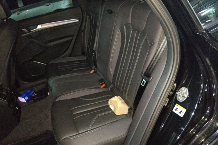 Used Audi Q5L 2024 40 TFSI Luxury Dynamic Edition Left Rear Seat