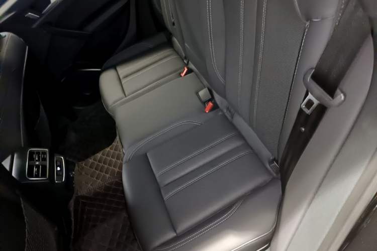 Used Audi Q5L 2024 40 TFSI Fashion Dynamic Model Left Rear Seat