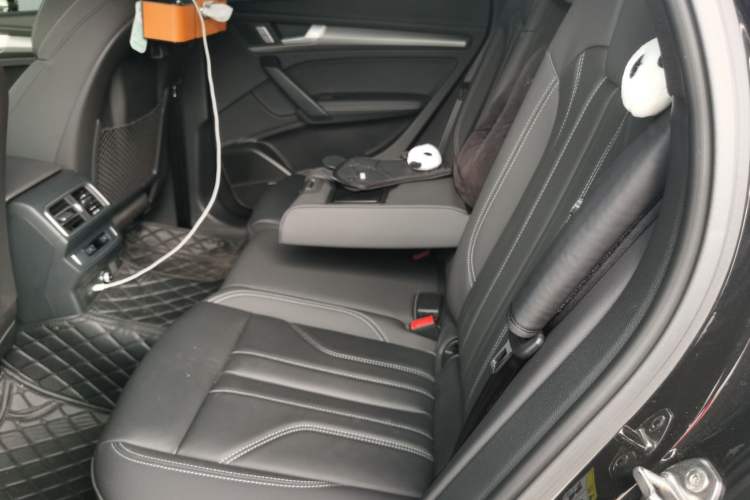 Used Audi Q5L 2024 45 TFSI Luxury Dynamic Model Left Rear Seat