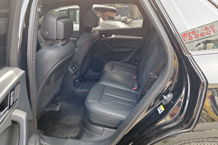 Used Audi Q5L 2024 45 TFSI Luxury Dynamic Model Left Rear Seat