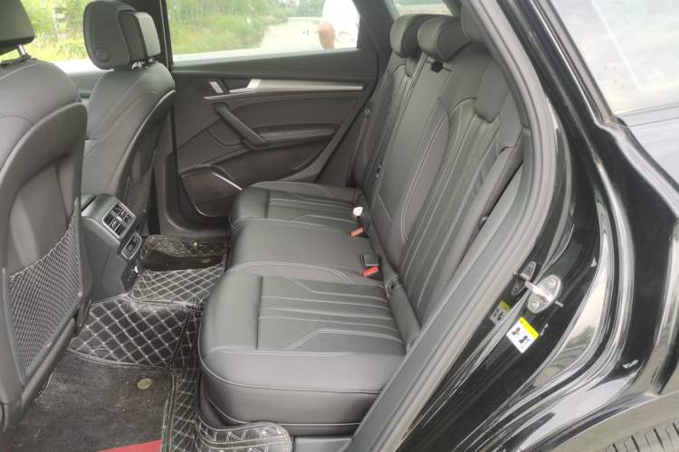 Used Audi Q5L 2024 40 TFSI Luxury Dynamic Edition Left Rear Seat