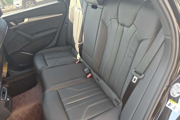 Used Audi Q5L 2024 40 TFSI Luxury Dynamic Edition Left Rear Seat