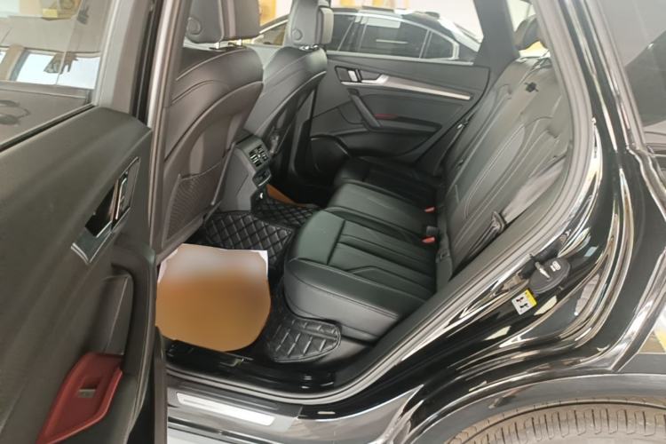 Used Audi Q5L 2024 40 TFSI Luxury Dynamic Edition Left Rear Seat