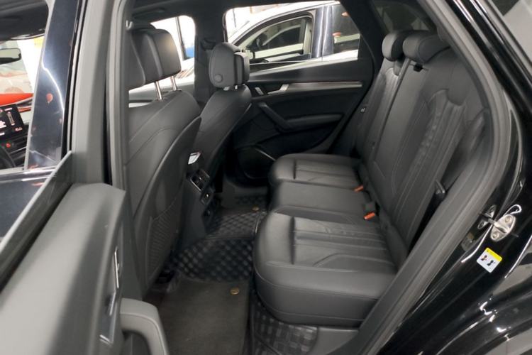 Used Audi Q5L 2024 40 TFSI Luxury Dynamic Edition Left Rear Seat