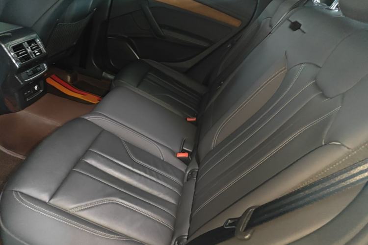 Used Audi Q5L 2024 40 TFSI Luxury Dynamic Edition Left Rear Seat