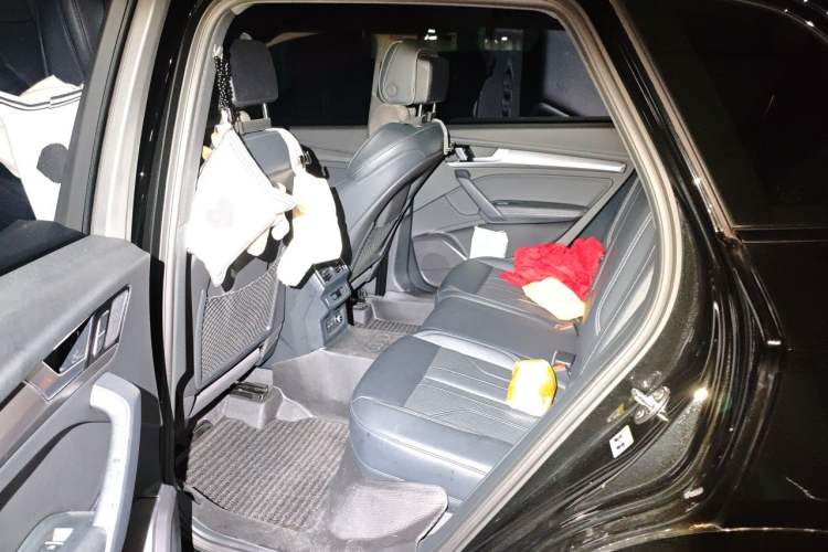 Used Audi Q5L 2024 40 TFSI Luxury Dynamic Edition Left Rear Seat