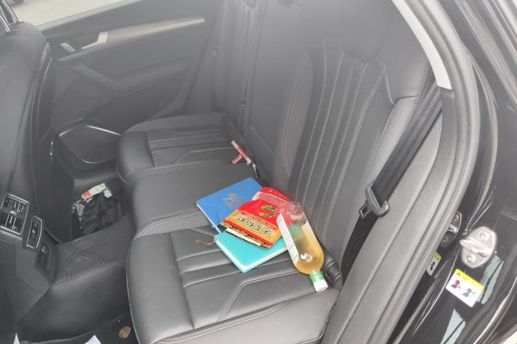 Used Audi Q5L 2024 40 TFSI Fashion Dynamic Model Left Rear Seat