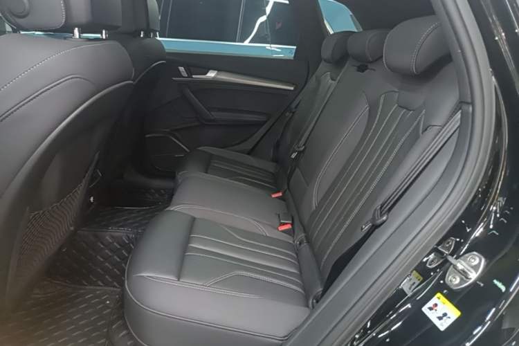 Used Audi Q5L 2024 45 TFSI Luxury Dynamic Model Left Rear Seat