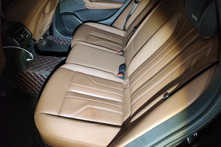 Used Audi Q5L 2024 40 TFSI Luxury Dynamic Edition Left Rear Seat