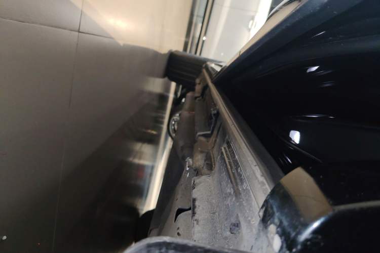 Used Audi Q5L 2024 40 TFSI Luxury Dynamic Edition Left Side Sill