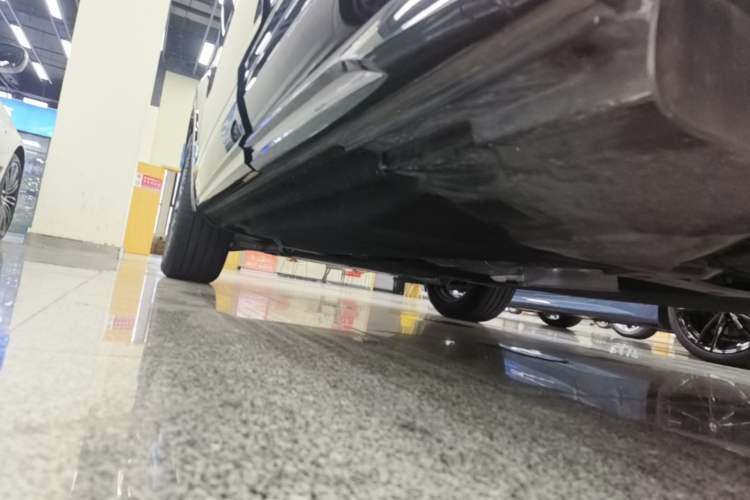 Used Audi Q5L 2024 40 TFSI Luxury Dynamic Edition Left Side Sill