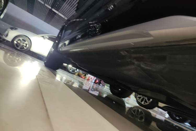 Used Audi Q5L 2024 40 TFSI Fashion Dynamic Model Left Side Sill