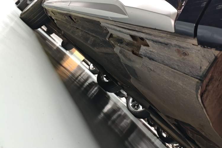 Used Audi Q5L 2024 40 TFSI Luxury Prestige Edition Left Side Sill