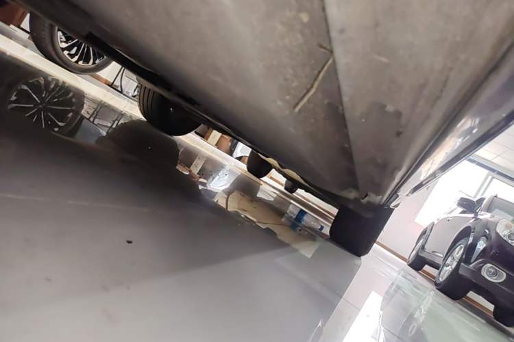 Used Audi Q5L 2024 40 TFSI Luxury Dynamic Edition Left Side Sill
