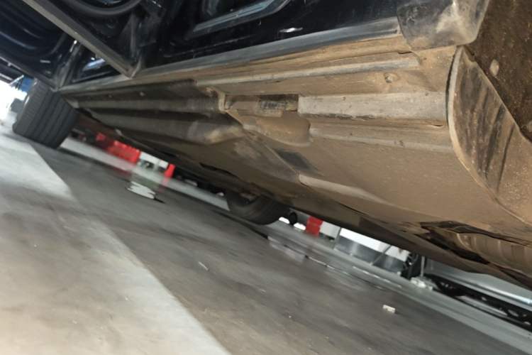 Used Audi Q5L 2024 45 TFSI Luxury Dynamic Model Left Side Sill