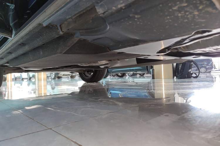 Used Audi Q5L 2024 45 TFSI Luxury Dynamic Model Left Side Sill