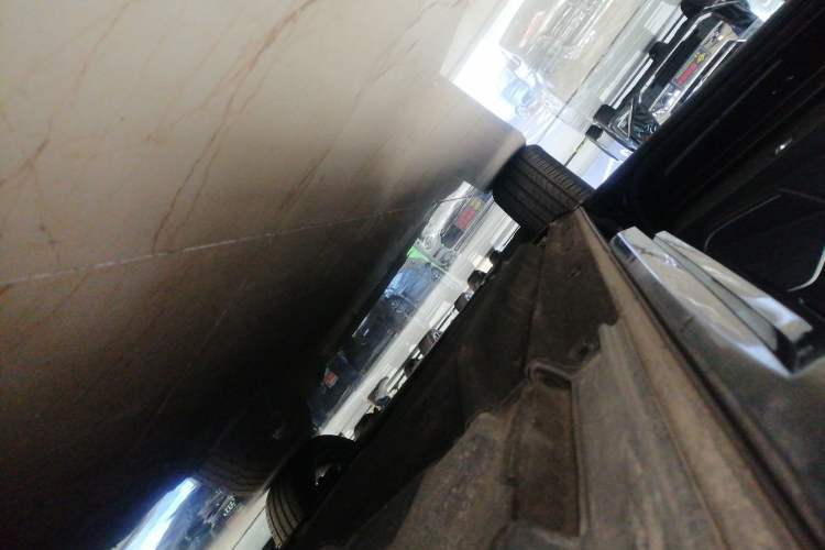 Used Audi Q5L 2024 40 TFSI Luxury Dynamic Edition Left Side Sill