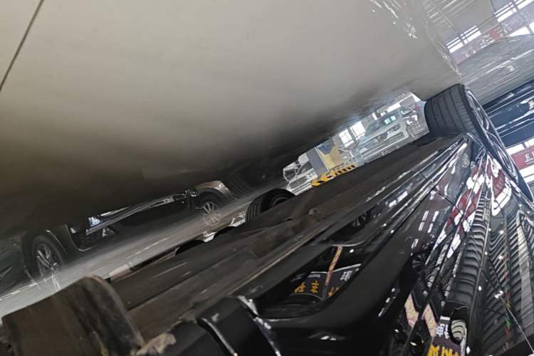 Used Audi Q5L 2024 40 TFSI Luxury Dynamic Edition Left Side Sill
