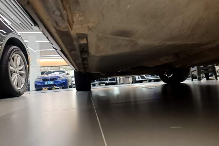 Used Audi Q5L 2024 45 TFSI Luxury Dynamic Model Left Side Sill