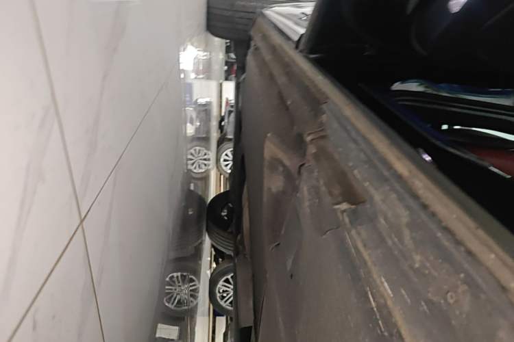 Used Audi Q5L 2024 40 TFSI Fashion Dynamic Model Left Side Sill
