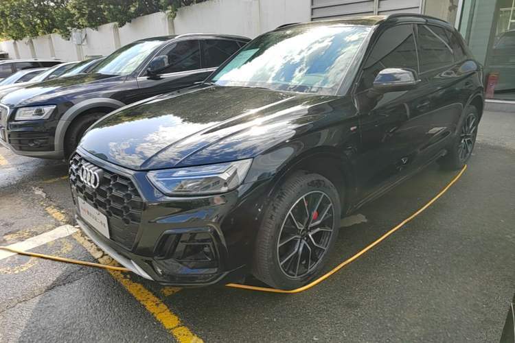 Used Audi Q5L 2024 45 TFSI Luxury Dynamic Model Guazi used car, China used car export, Used car for sale, Used  cars, Cheapest cars for sale