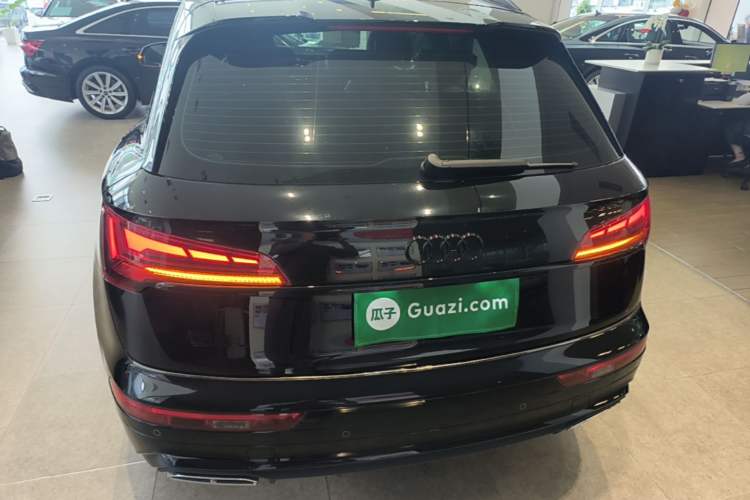 Used Audi Q5L 2024 40 TFSI Luxury Dynamic Edition Rear
