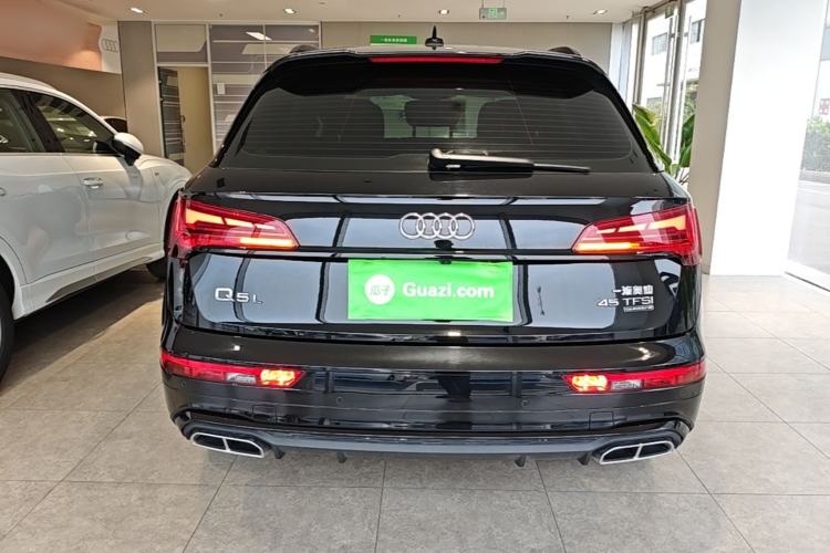 Used Audi Q5L 2024 45 TFSI Luxury Dynamic Model Rear