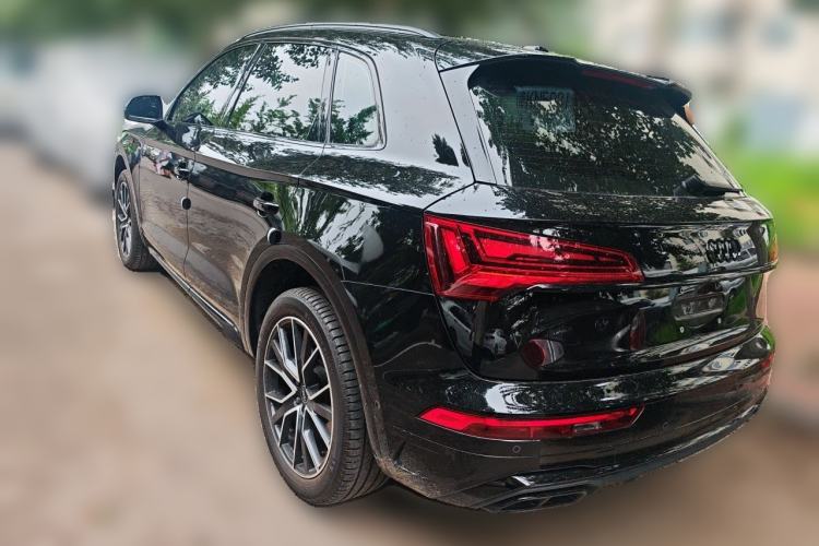 Used Audi Q5L 2024 45 TFSI Luxury Dynamic Model Rear Left 45 Deg