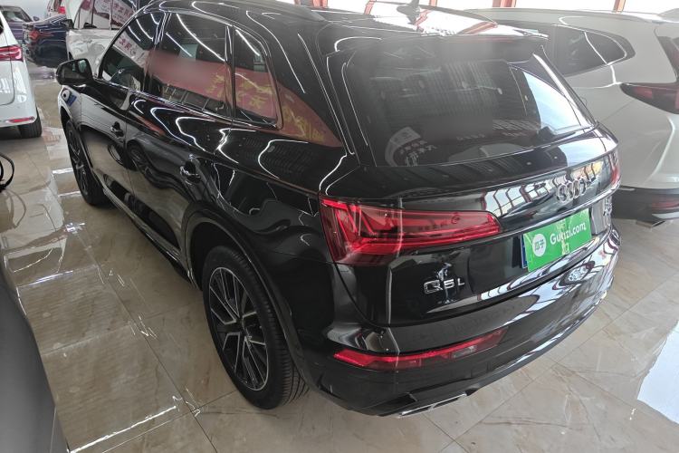 Used Audi Q5L 2024 45 TFSI Luxury Dynamic Model Rear Left 45 Deg