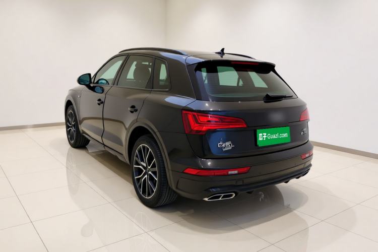 Used Audi Q5L 2024 45 TFSI Luxury Dynamic Model Rear Left 45 Deg