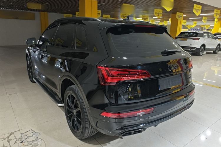 Used Audi Q5L 2024 45 TFSI Luxury Dynamic Model Rear Left 45 Deg