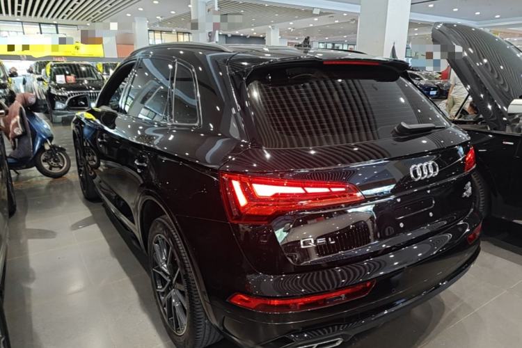 Used Audi Q5L 2024 45 TFSI Luxury Dynamic Model Rear Left 45 Deg