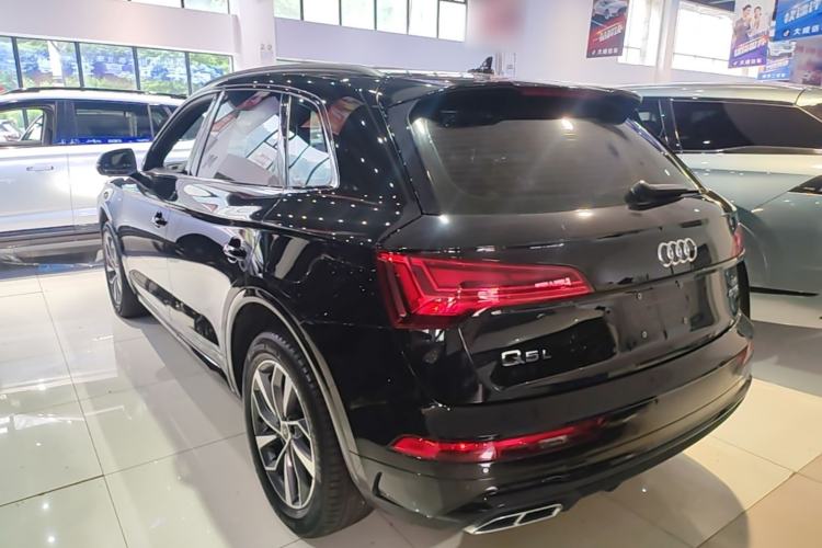 Used Audi Q5L 2024 40 TFSI Luxury Dynamic Edition Rear Left 45 Deg